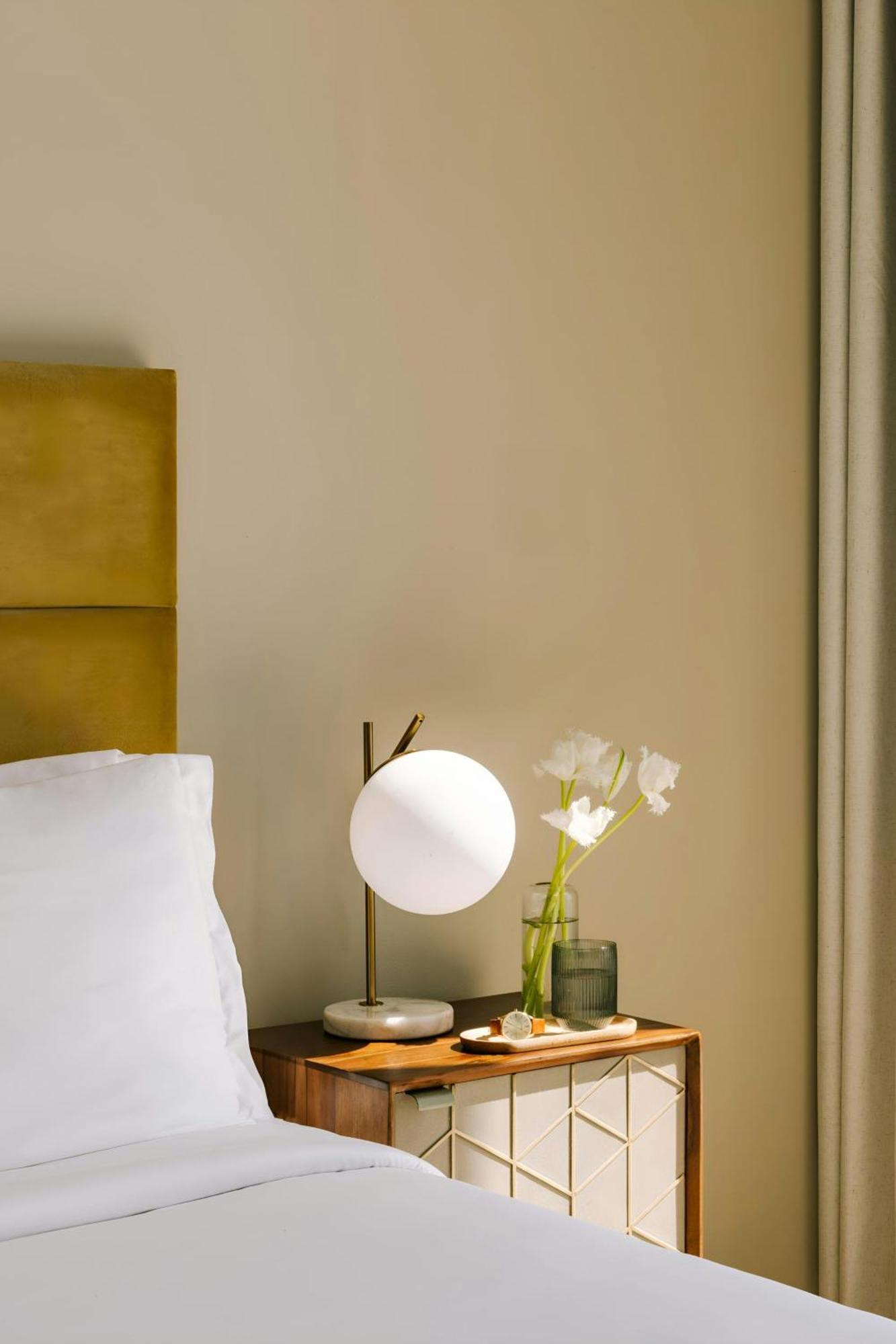 Sonder By Marriott Bonvoy Jbr The Walk Apartments Dubai Bagian luar foto