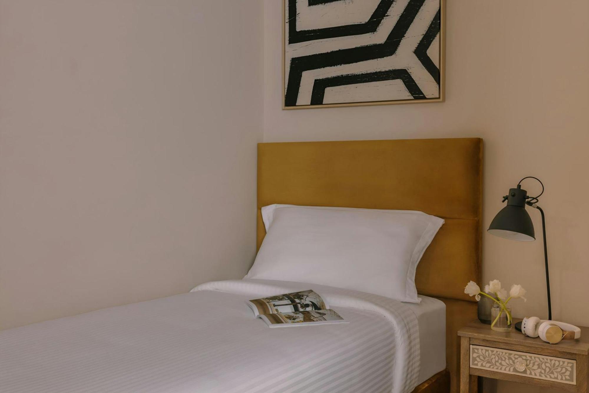 Sonder By Marriott Bonvoy Jbr The Walk Apartments Dubai Bagian luar foto